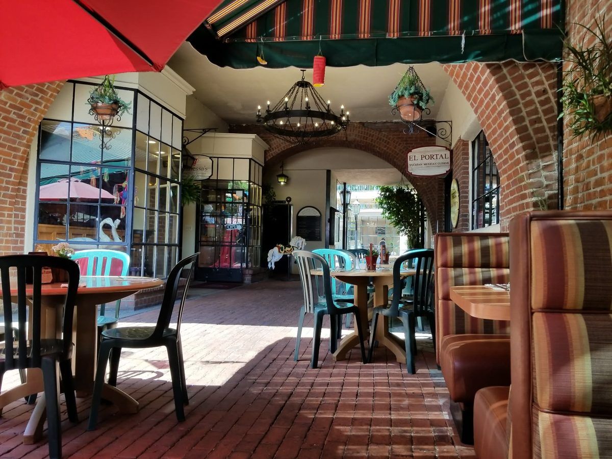 El Portal Pasadena patio and arcade entrance